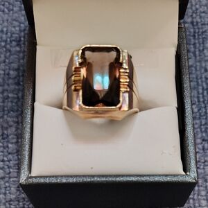 18k Gold Smokey Quartz Mens Ring Size 9..10.